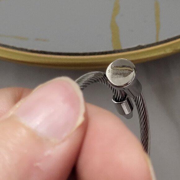 β¨ Twisted Cable Bracelets β Available in Silver β¨ - Picture 3 of 5